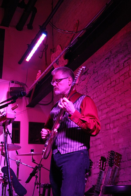 Bill Shannon with Progressive Rock Tribute Band Downing Grey at Keegan Ales – #1